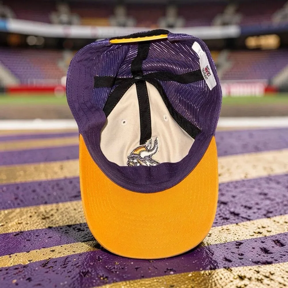 NFL Team Apparel Minnesota Vikings Snapback Trucker Hat O/S